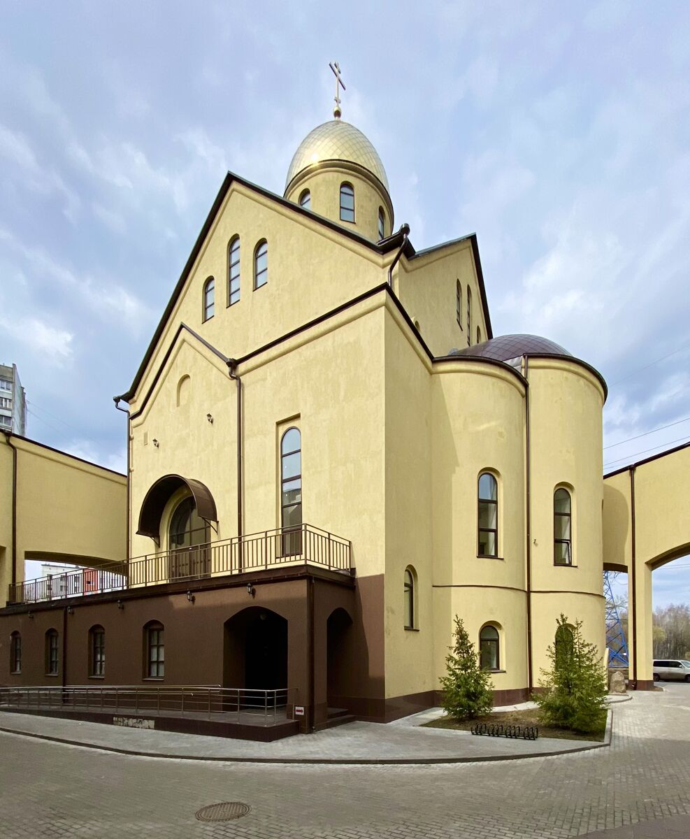 Гольяново. Церковь Сергия Радонежского в Гольянове. фасады, Церковный объём, вид с юго-востока