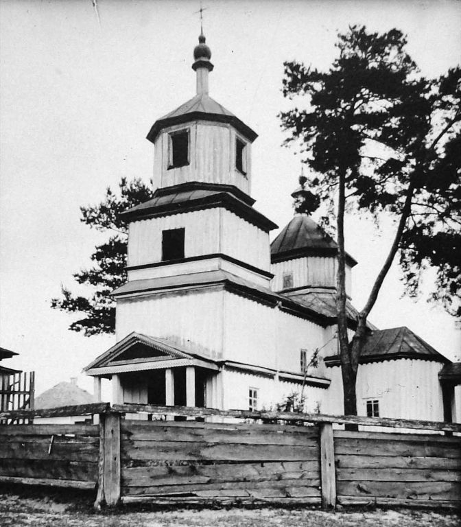 Церковь Покрова Пресвятой Богородицы, Избицкое (Чугуевский район, Украина, Харьковская область). архивная фотография, Общий вид храма. Фото искусствоведа Павла Николаевича  Желтовского, 1929 г.
