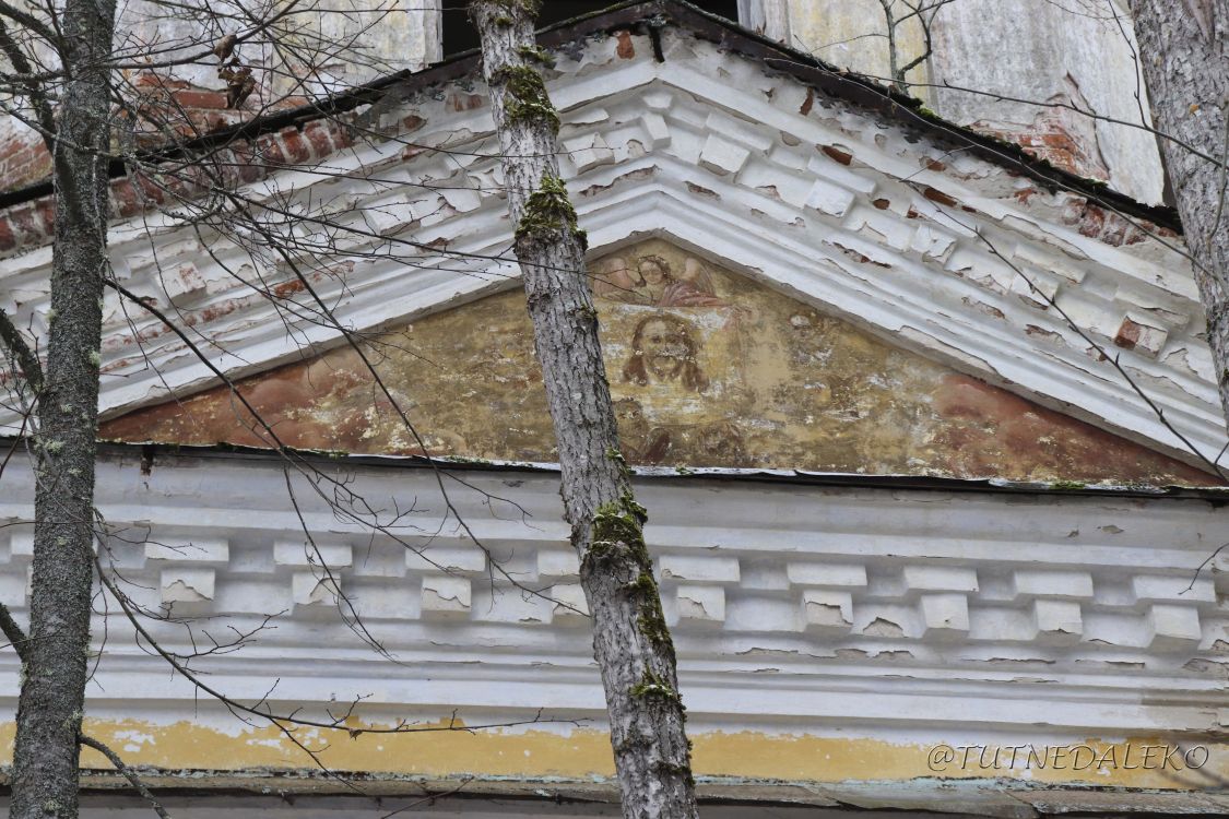 Церковь Введения во храм Пресвятой Богородицы, Введение-Каликино, урочище (Парфеньевский район, Костромская область). архитектурные детали