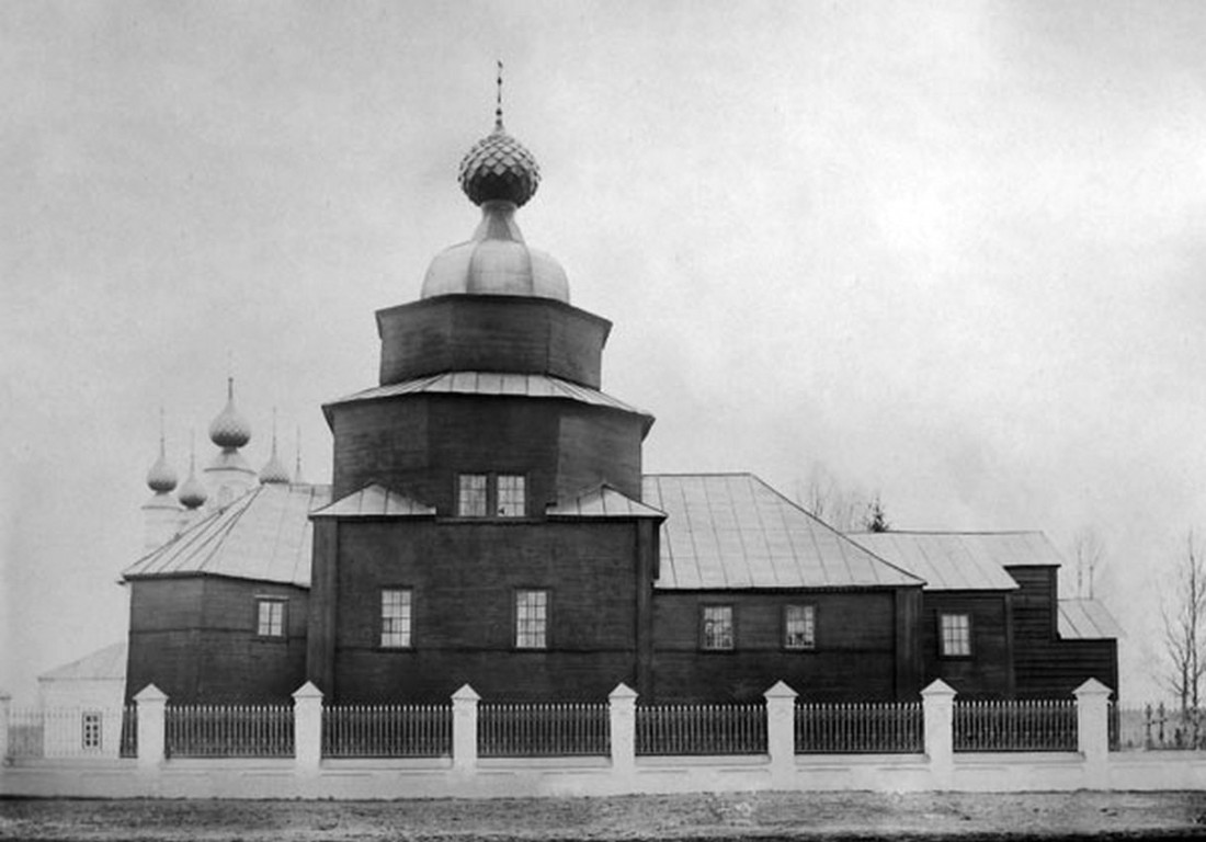 Церковь Илии Пророка, Верхний Березовец (Солигаличский район, Костромская область). архивная фотография, Северный фасад. Фото С.А.Орлова нач. XX в. Фотоархив ИИМК РАН. с сайта http://www.old-churches.ru/so_028.htm