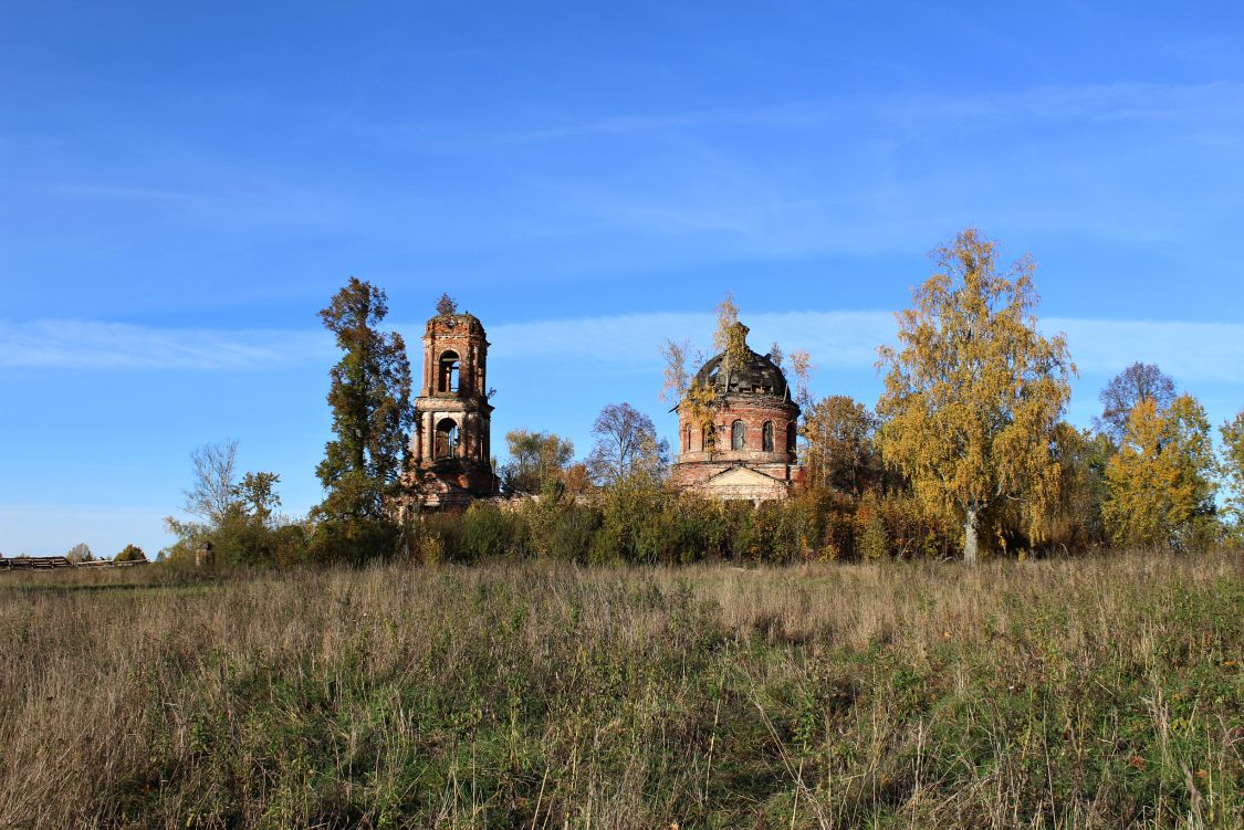 Церковь Преображения Господня, Синцово (Галичский район, Костромская область). общий вид в ландшафте