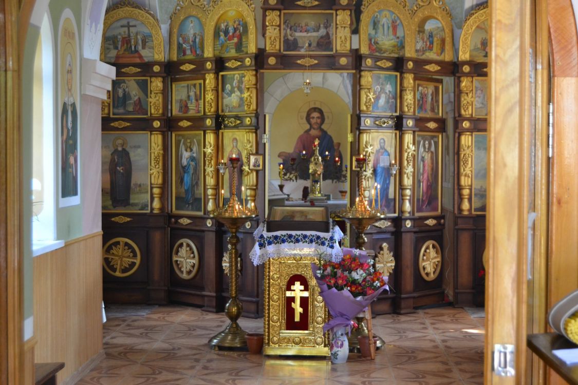 Церковь Пантелеимона Целителя, Червона Хвыля (Купянский район, Украина, Харьковская область). интерьер и убранство