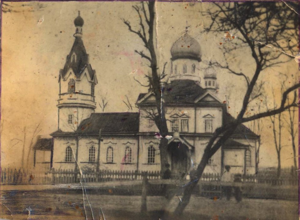 Церковь Успения Пресвятой Богородицы (утраченная), Полапы (Ковельский район, Украина, Волынская область). архивная фотография, Частная коллекция. Фото 1930-х годов