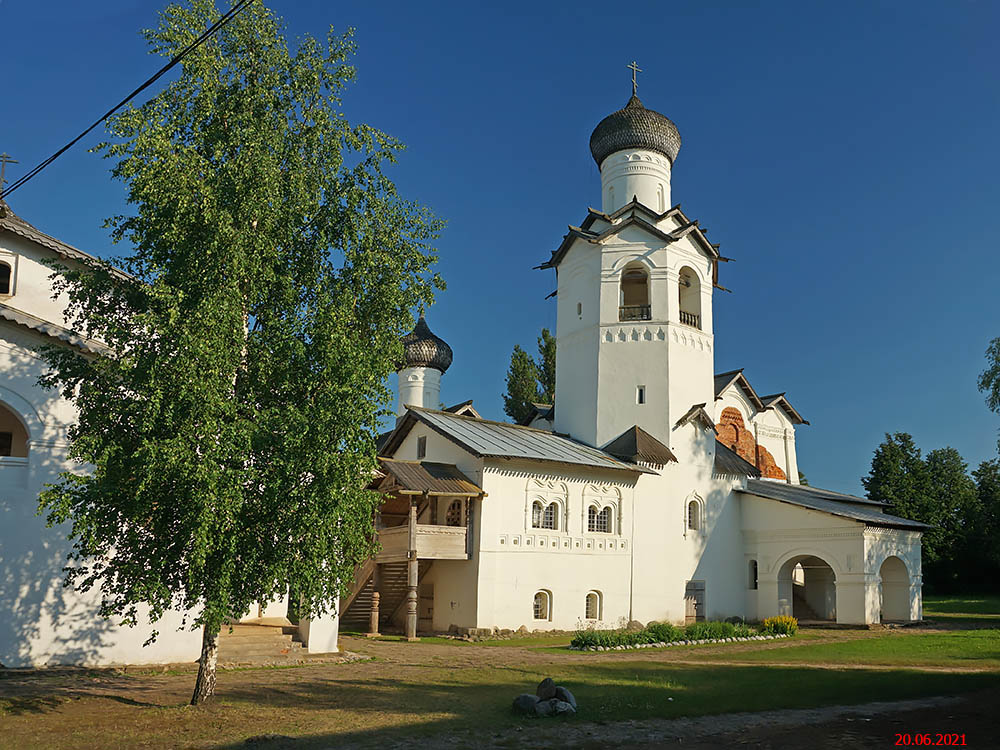 Спасо-Преображенский монастырь. Колокольня, Старая Русса (Старорусский район, Новгородская область). фасады
