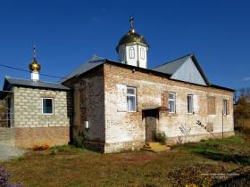 Калининская. Церковь Троицы Живоначальной