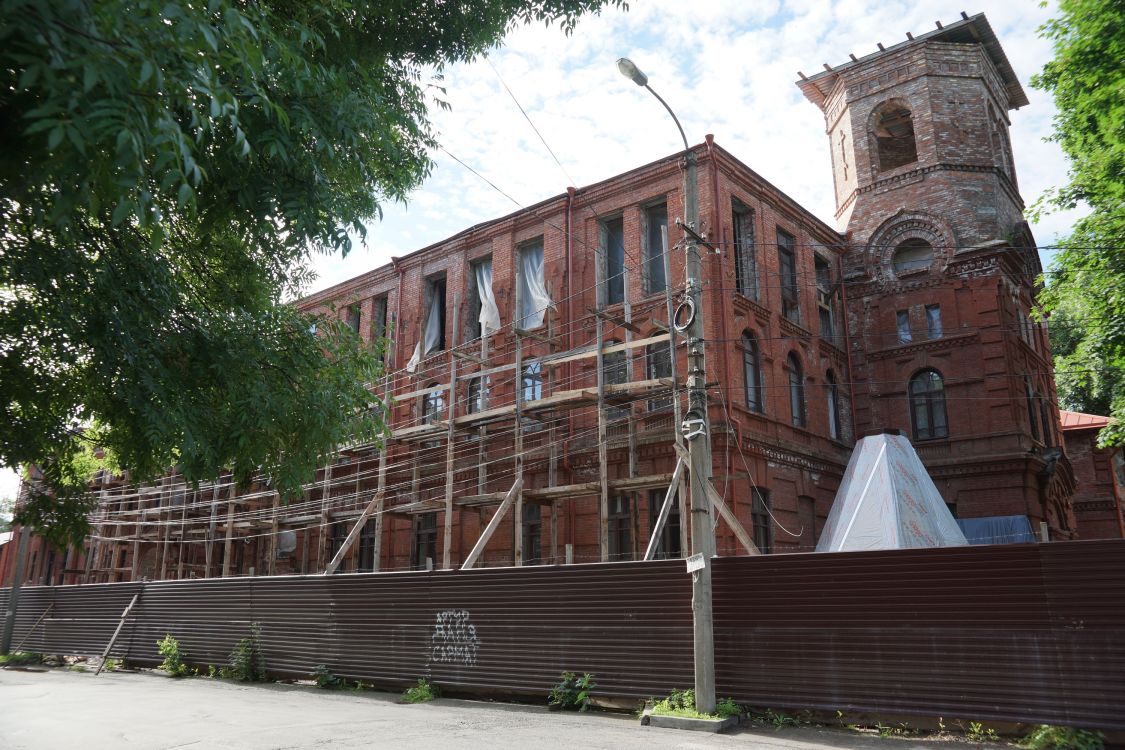 Церковь Владимира равноапостольного при епархиальном управлении, Владикавказ (Владикавказ, город, Республика Северная Осетия-Алания). документальные фотографии