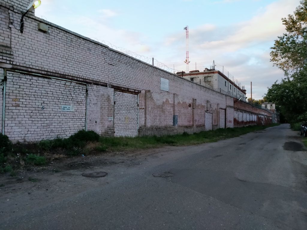 Домовая церковь Сергия Радонежского при СИЗО-1, Ярославль (Ярославль, город, Ярославская область). дополнительная информация, церковь располагается во внутренних помещениях тюрьмы, внешне не выделена