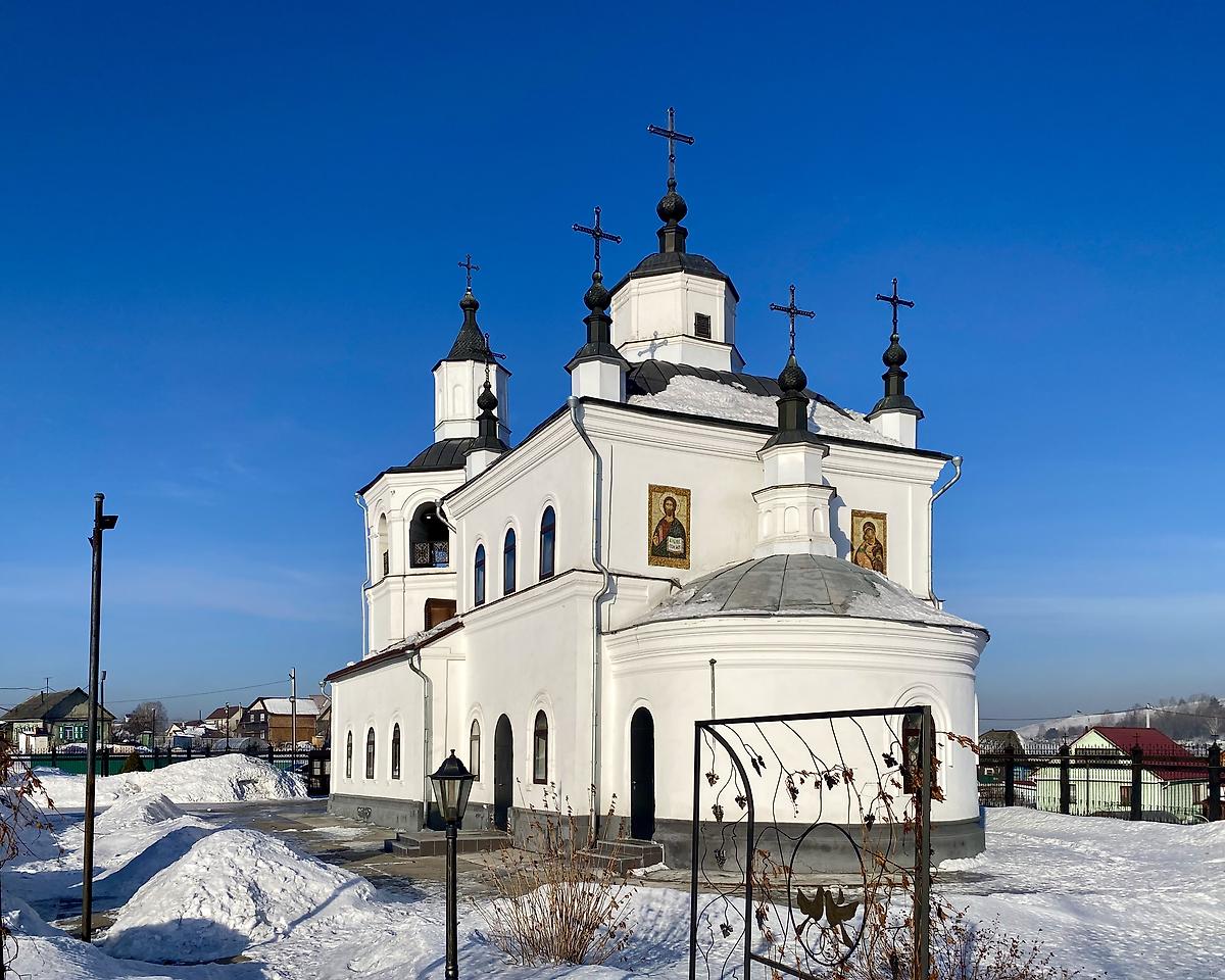 Вид с ЮВ, фасады. Церковь Илии Пророка, Ильинка (Новокузнецкий район и г. Новокузнецк, Кемеровская область)