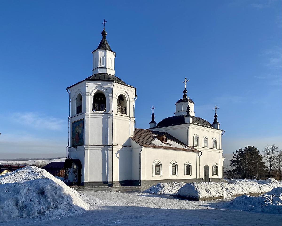 Вид с ЮЗ, фасады. Церковь Илии Пророка, Ильинка (Новокузнецкий район и г. Новокузнецк, Кемеровская область)