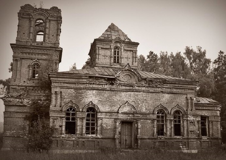 Церковь Димитрия Солунского, Морконницы (Маловишерский район, Новгородская область). архивная фотография, Фото 1980-х годов. Предоставлено жителями села.