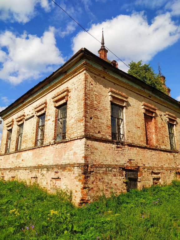 Молитвенный дом Троицы Живоначальной, Елово (Ярский район, Республика Удмуртия). фасады