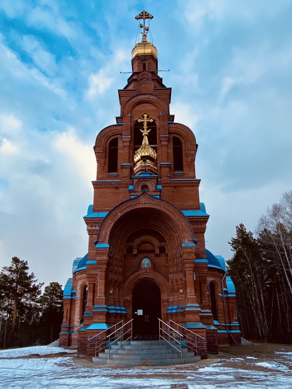 В красноярском крае храмы. Храм Воскресения Христова Красноярск. Церковь в Подгорном Красноярский край. Храм в п Подгорный Красноярский край. Поселок Подгорный Железногорск.