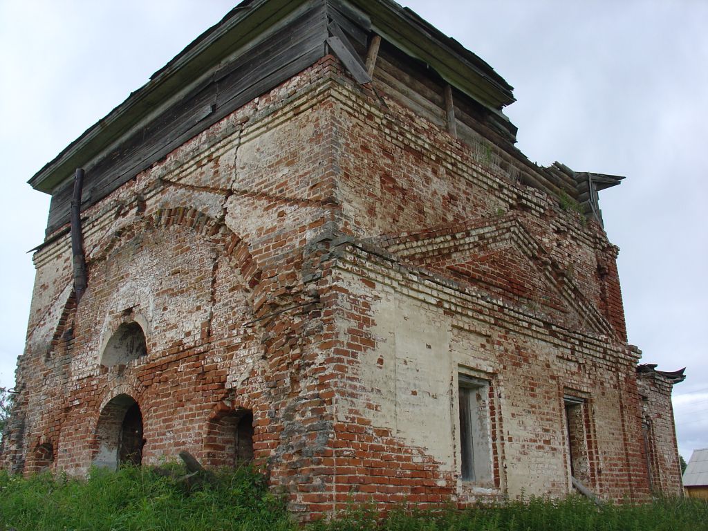 Церковь Николая Чудотворца, Ивановская (Нюксенский район, Вологодская область). фасады, 2005