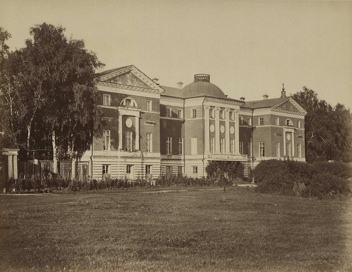 {на замену https://sobory.ru/photo/461931} Фото из альбома "Виды Саратовской губернии" 1881 года, архивная фотография. Домовая церковь Бориса и Глеба в усадьбе Надеждино, Куракино (Сердобский район, Пензенская область)