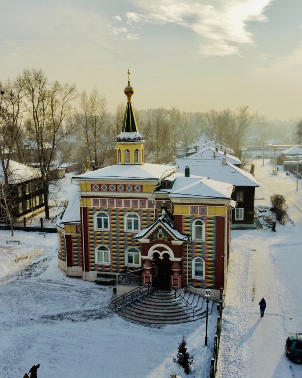 Церковь Распятия Христова, Абакан (Абакан, город, Республика Хакасия). фасады, Вид с высоты с севера