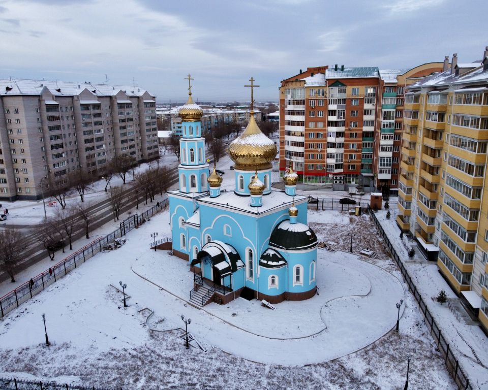 Абакан. Церковь Благовещения Пресвятой Богородицы. общий вид в ландшафте, Вид с ЮВ