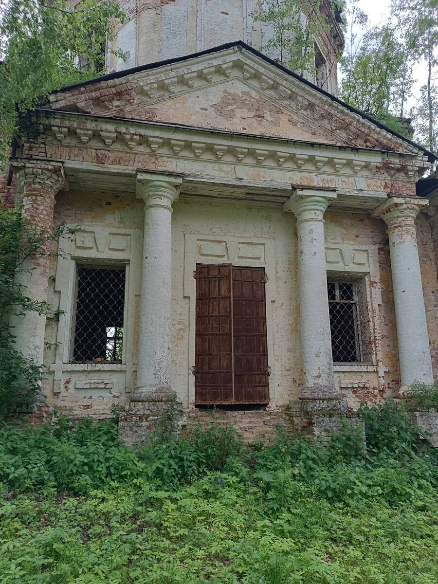 Церковь Георгия Победоносца, Старый Георгий, урочище (Галичский район, Костромская область). архитектурные детали