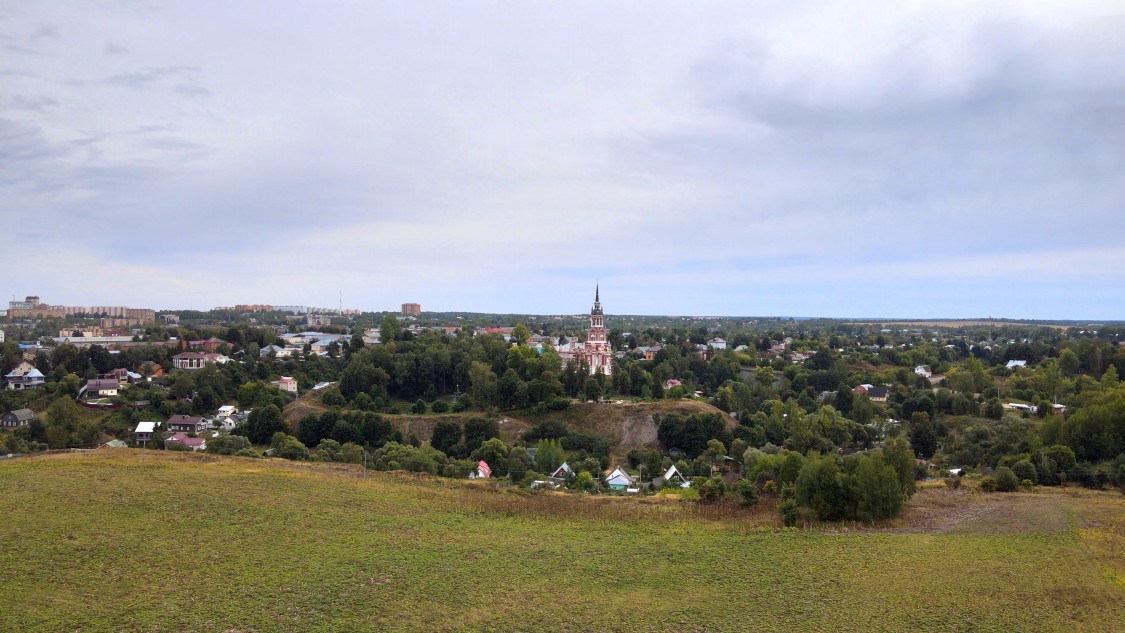 Кремль, Можайск (Можайский городской округ, Московская область). общий вид в ландшафте