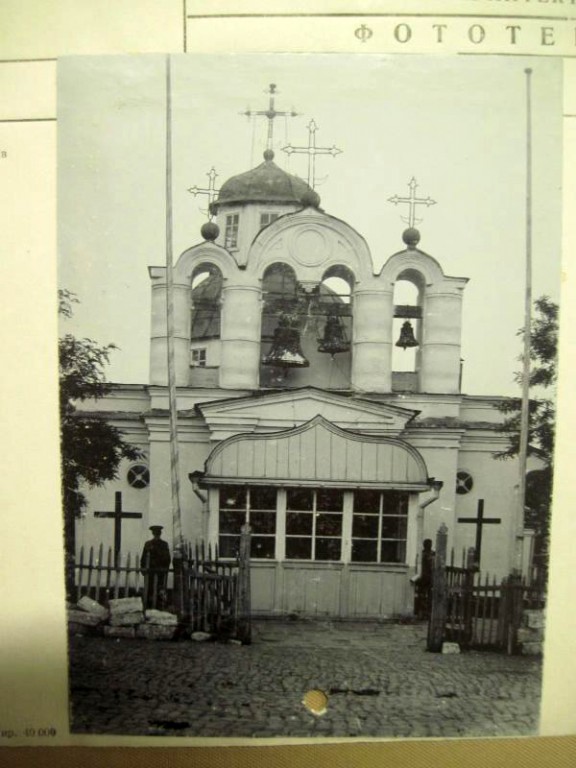 Церковь Екатерины Александрийской, Мариуполь (Мариупольский район, Украина, Донецкая область). архивная фотография, Вход в храм. Фото 1900-х годов из фондов Государственного НИМ архитектуры им. А.В. Щусева