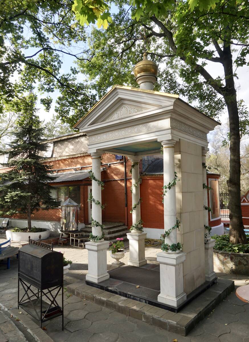 Часовня Матроны Анемнясевской во Владыкине, Отрадное (Северо-Восточный административный округ (СВАО), г. Москва). фасады