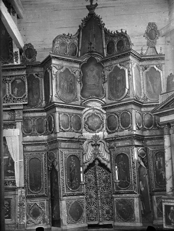 Церковь Троицы Живоначальной, Короп (Новгород-Северский район, Украина, Черниговская область). архивная фотография, Иконостас Благовещенского придела. Фото из личного альбома С.А. Таранушенко, 1932 г.