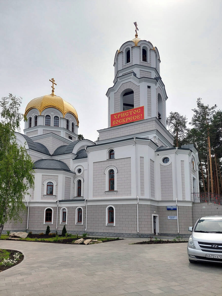Церковь Космы и Дамиана при Первой областной больнице (новая), Екатеринбург (Екатеринбург (МО город Екатеринбург), Свердловская область). архитектурные детали