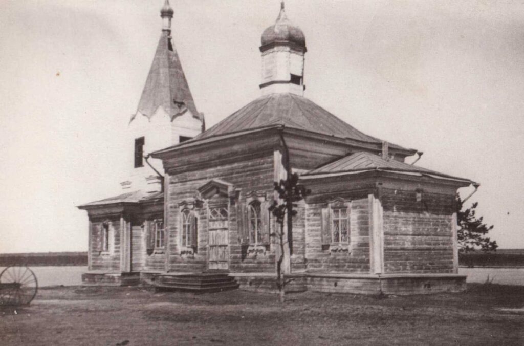 Церковь Илии Пророка, Красноярка (Омский район, Омская область). архивная фотография, Старое фото с сайта prigorod55.ru