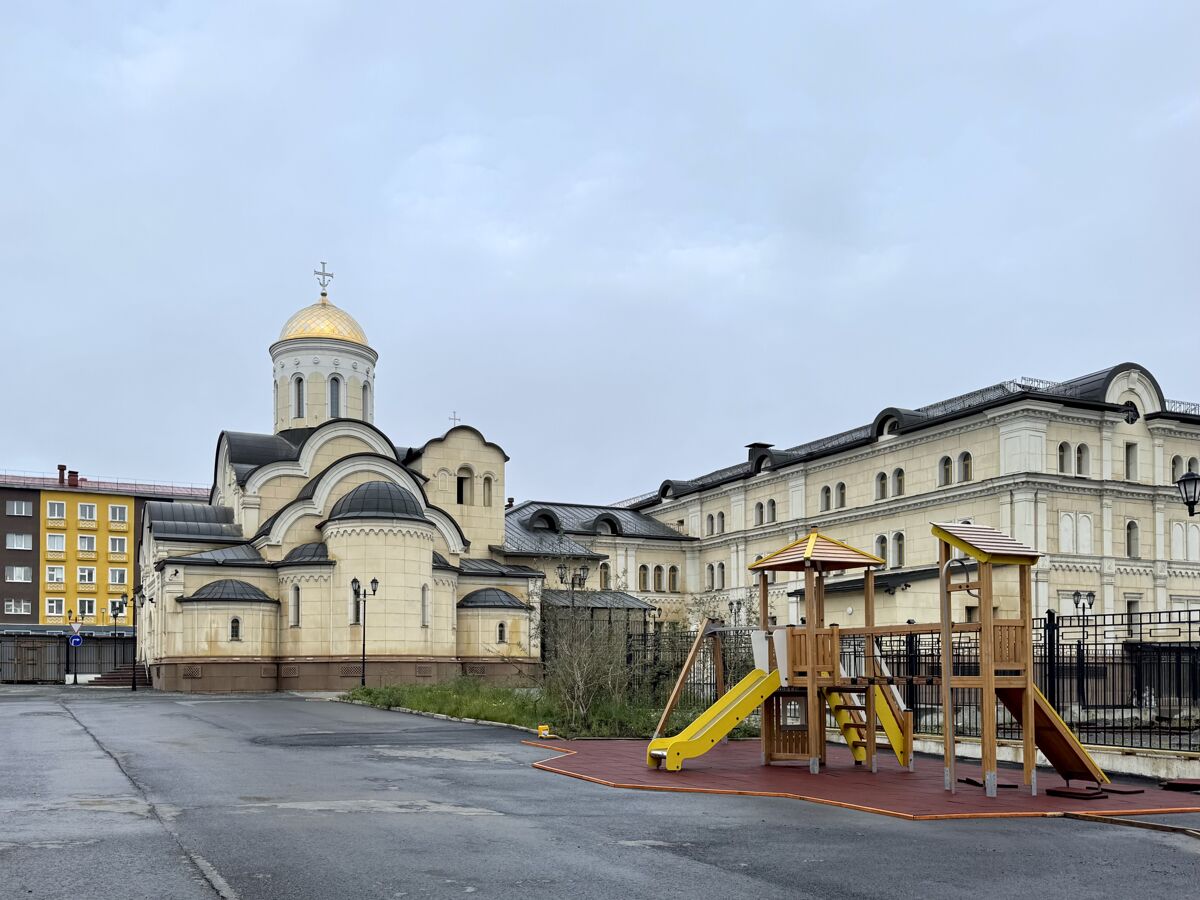Церковь Новомучеников и исповедников Церкви Русской, Норильск (Норильск, город, Красноярский край). общий вид в ландшафте, Вид с востока
