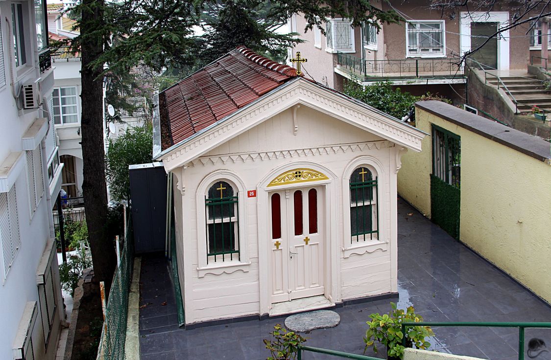 Неизвестная часовня, Бююкада, остров (Стамбул, Турция). фасады