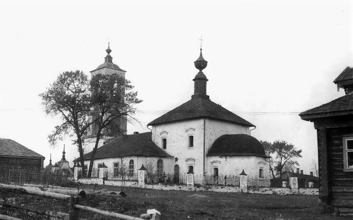 Церковь Димитрия Солунского (старая), Бакшеево (Александровский район, Владимирская область). архивная фотография, церковь до разрушения колокольни в 1960 году, фото из архива 