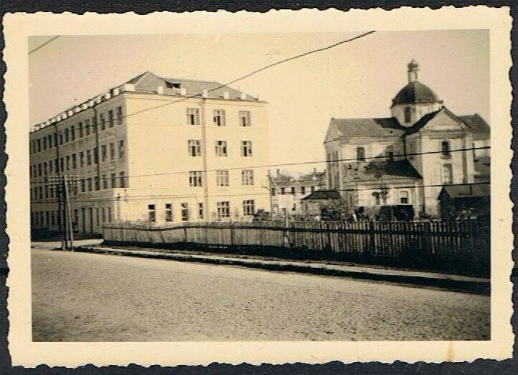 Могилёв. Церковь Петра и Павла. архивная фотография, Единственное фото храма в неразрушенном виде. Фото 1941 г. с аукциона e-bay.de