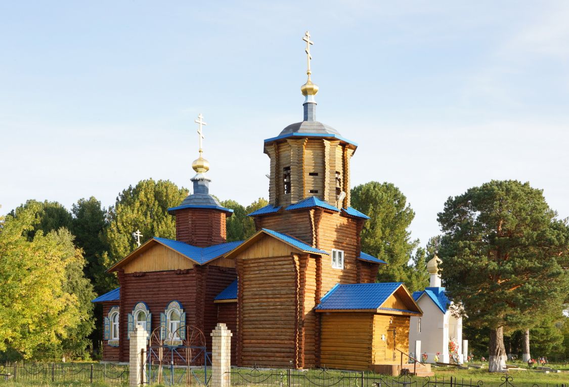 Церковь Троицы Живоначальной, Чёрное (Вагайский район, Тюменская область). фасады