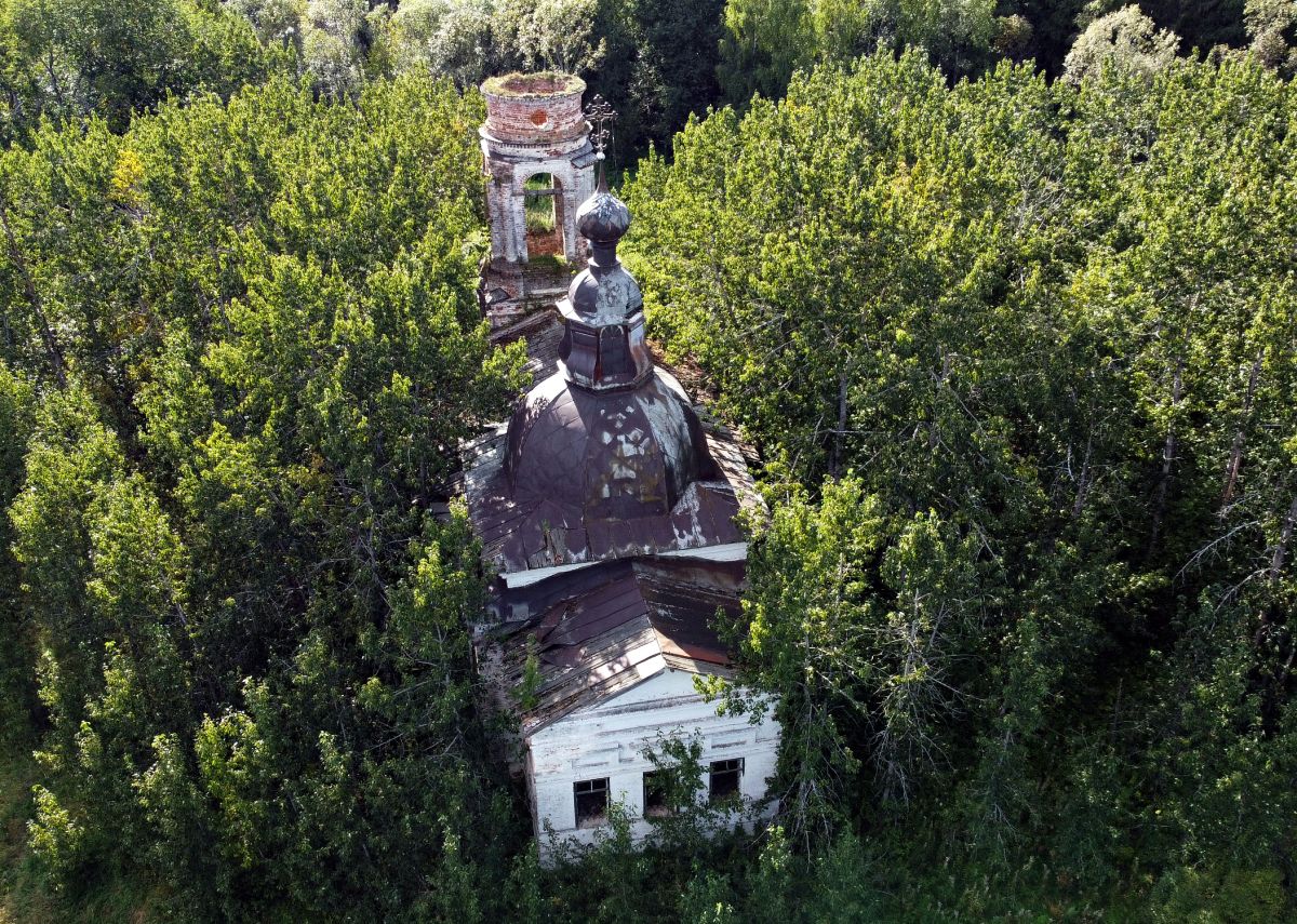 Церковь Михаила Архангела, Подольное (Усть-Кубинский район, Вологодская область). архитектурные детали