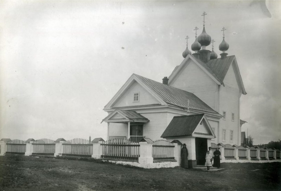 Церковь Николая Чудотворца на Горском погосте, Горка (Лодейнопольский район, Ленинградская область). архивная фотография, Никольская церковь в деревне Горка на Свири. Фотография 1916 г. из собрания Российского Этнографического Музея (https://goskatalog.ru/portal/#/collections?id=25474287)