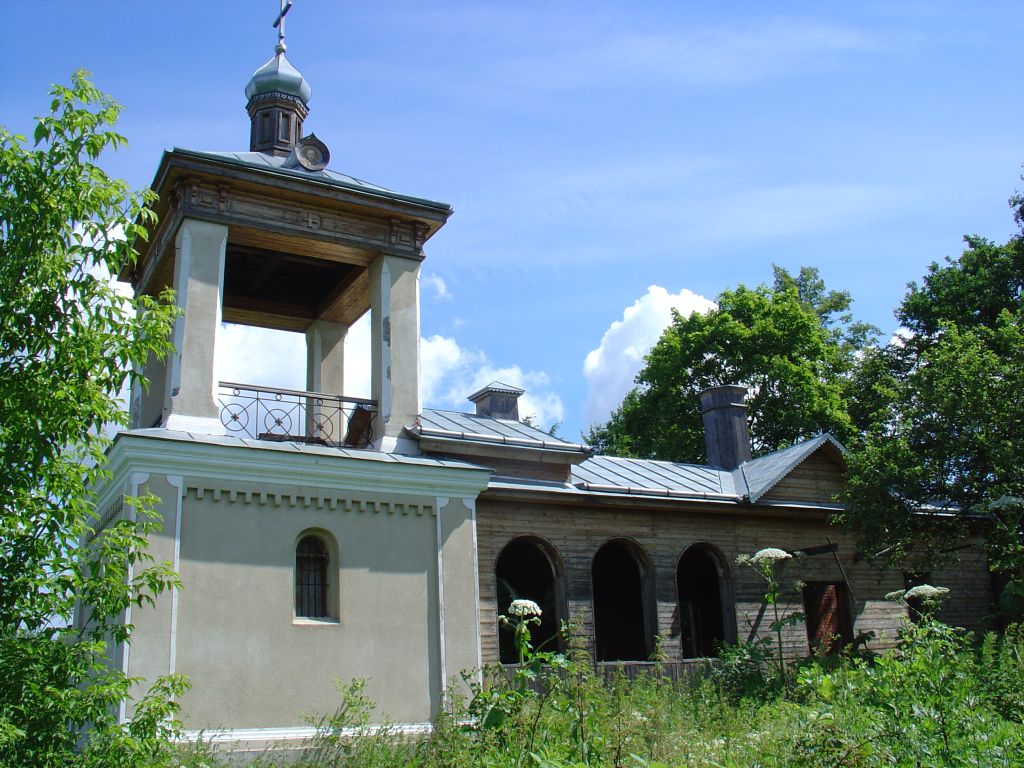 Церковь Покрова Пресвятой Богородицы, Тарасовка (Пушкинский район и гг. Ивантеевка, Королёв, Московская область). фасады