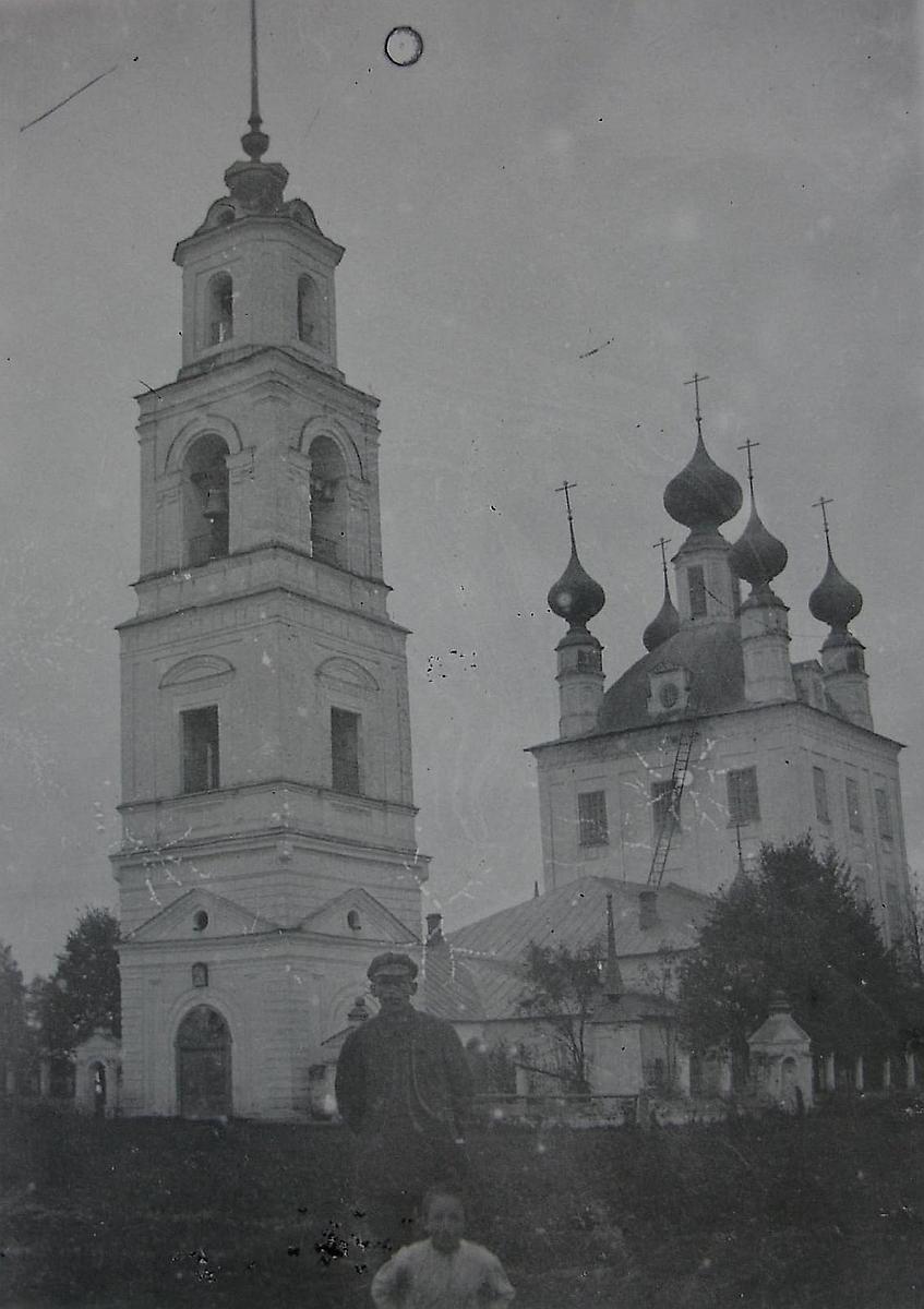 Покровская церковь. Начало XX в., архивная фотография. Церковь Покрова Пресвятой Богородицы, Груздево (Южский район, Ивановская область)