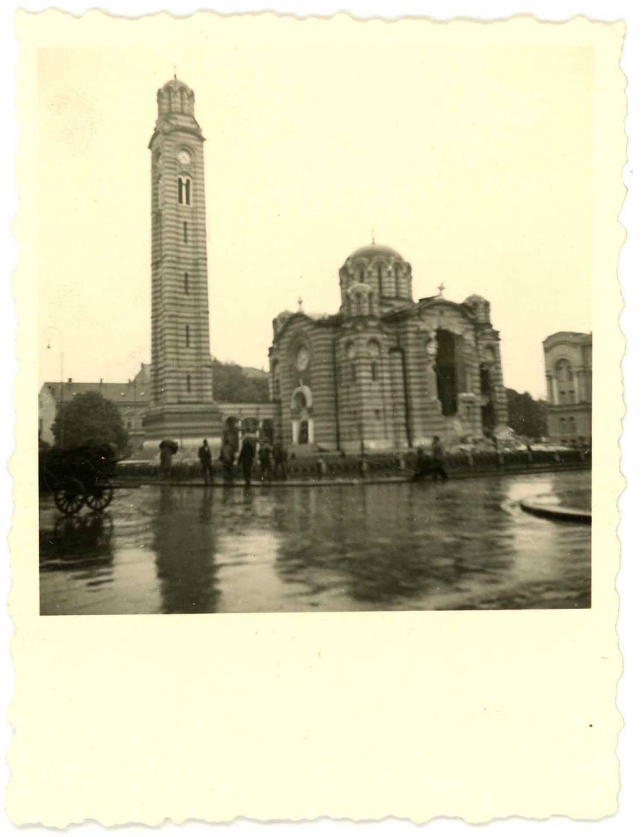 Собор Троицы Живоначальной (старый), Баня-Лука (Босния и Герцеговина, Прочие страны). архивная фотография, Редкий ракурс с полным видом колокольни и храма. Фото 1941 г. с аукциона e-bay.de