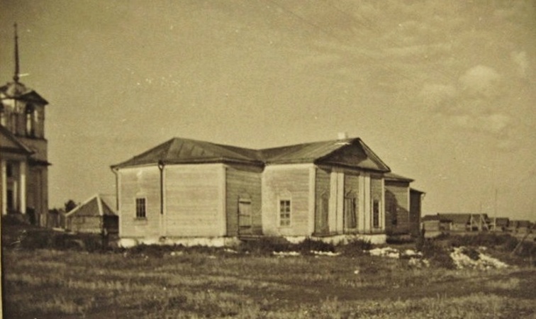Церковь Петра, митрополита Московского, Елизарьево (Дивеевский район, Нижегородская область). архивная фотография, Фото 1947 г. (Целиков А.). ГКМФ. ГНИМА им Щусева