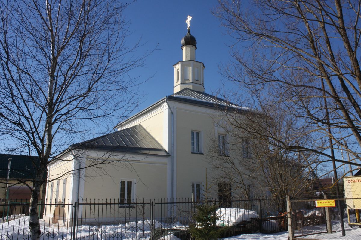 Церковь  Михаила Архангела (новая), Хлевино (Чеховский городской округ, Московская область). фасады