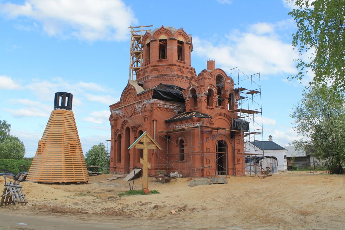 Ивановка (Оршанский район). Церковь Троицы Живоначальной (строящаяся ...