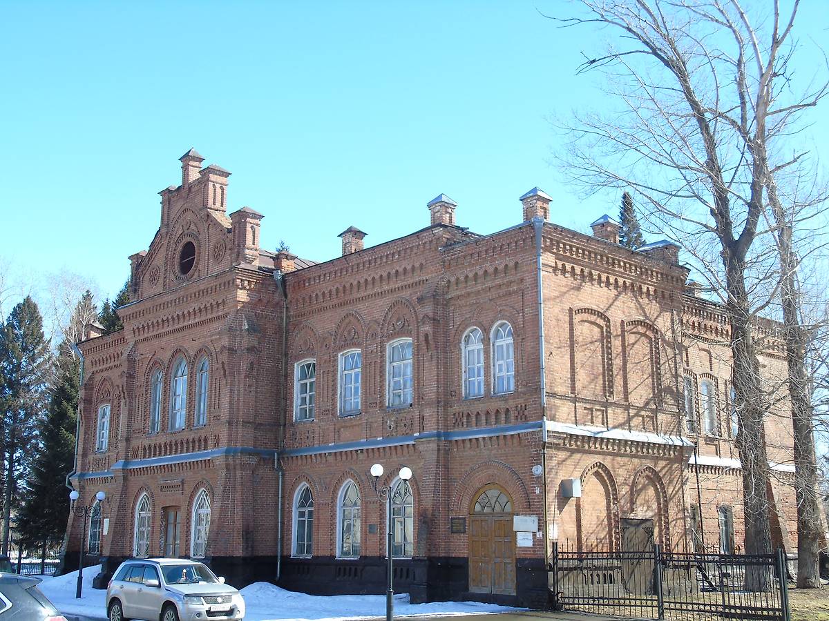 фасады. Домовая церковь Константина и Елены при бывшем Пушкинском городском училище, Бийск (Бийский район и г. Бийск, Алтайский край)