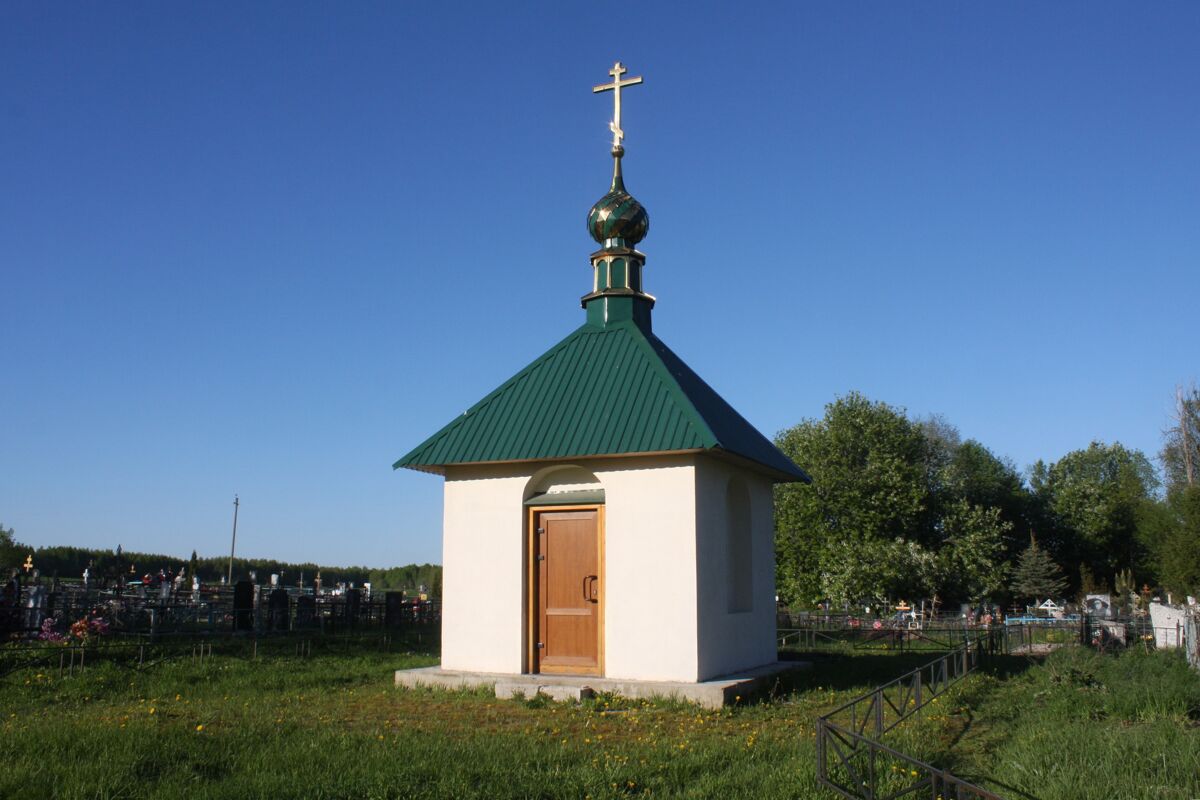 Новое Село. Неизвестная часовня. фасады