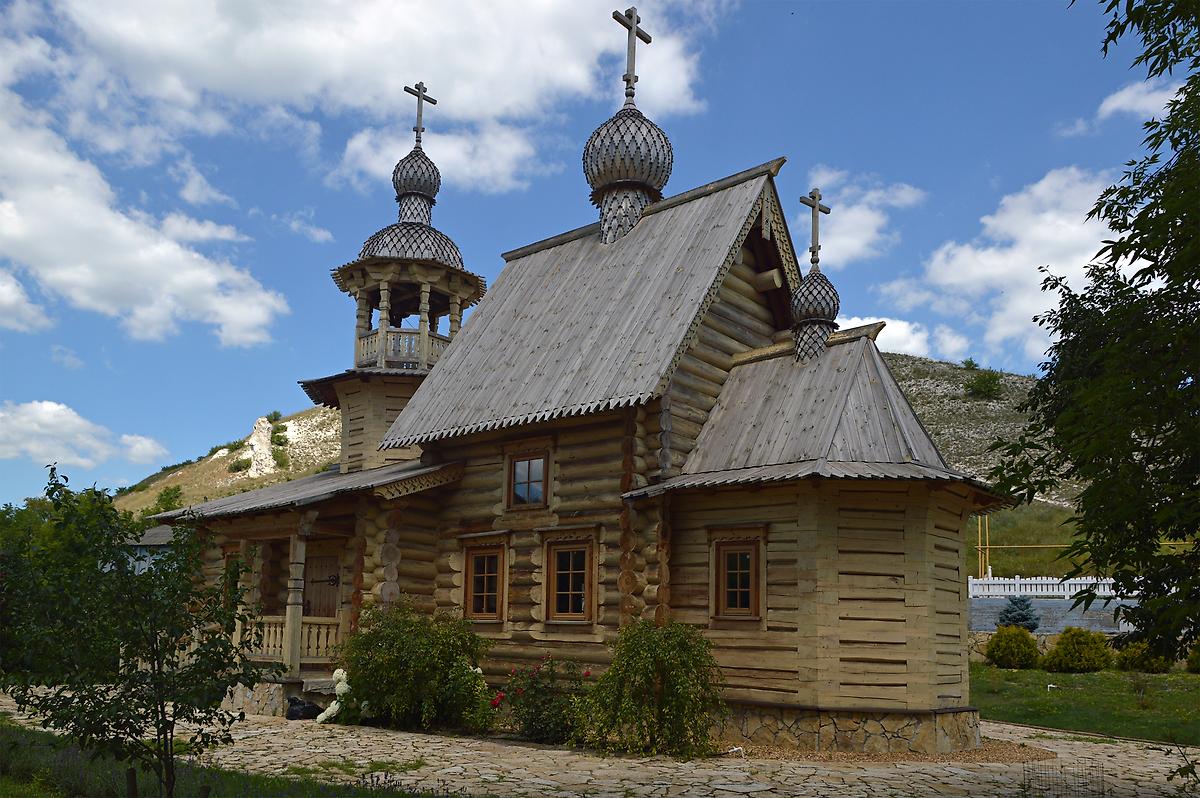 фасады. Церковь Паисия Святогорца, Дивногорье (Лискинский район, Воронежская область)
