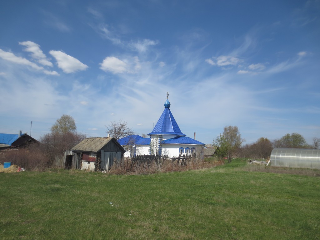 Церковь Рождества Христова, Березино (Дивеевский район, Нижегородская область). общий вид в ландшафте