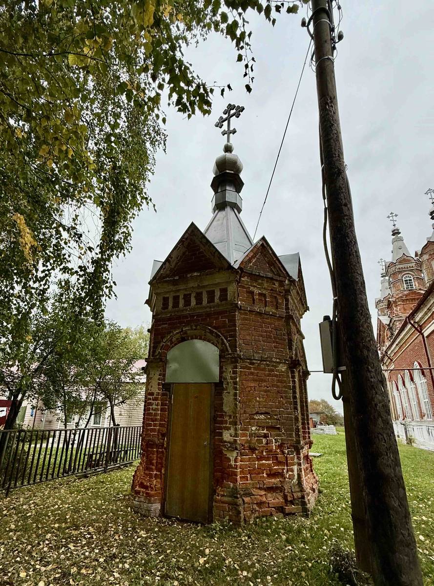 Часовня Успения Пресвятой Богородицы, Ивановское (Дивеевский район, Нижегородская область). фасады