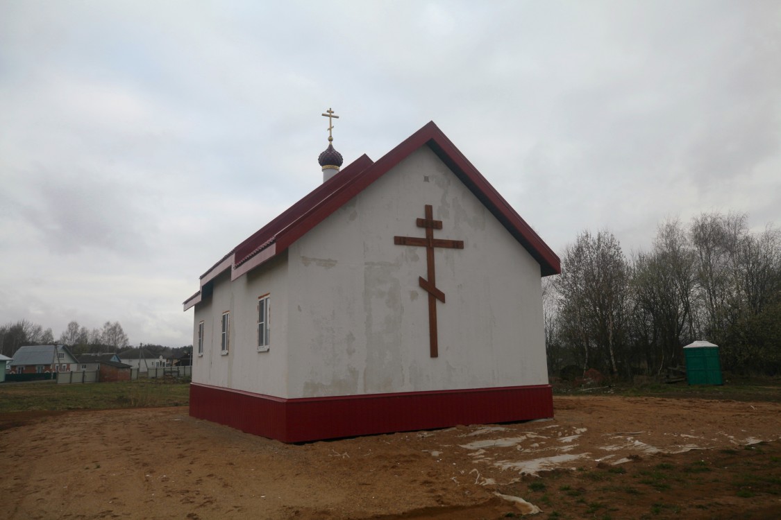 Церковь священномученика Сергия Заварина, Вахромейка (Любимский район, Ярославская область). фасады