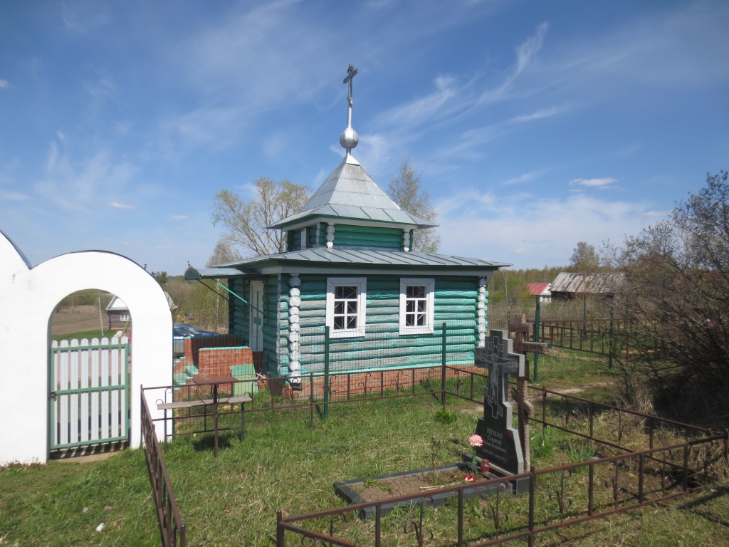 Часовня Троицы Живоначальной, Кремёнки (Дивеевский район, Нижегородская область). фасады