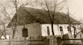 Нисипари. Церковь Михаила и Гавриила Архангелов
