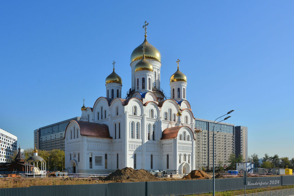 Церковь Успения Пресвятой Богородицы на Берёзовой аллее, Отрадное (Северо-Восточный административный округ (СВАО), г. Москва). фасады