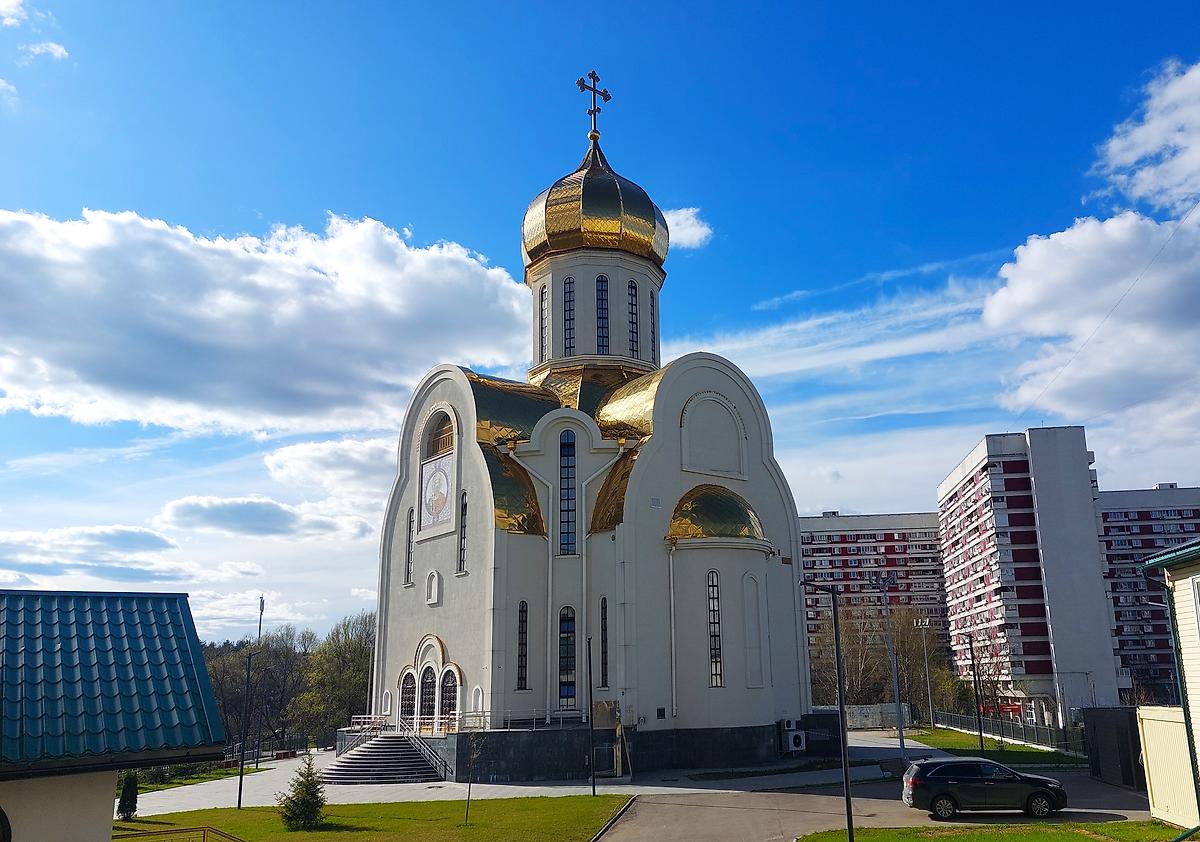 фасады. Церковь Владимира равноапостольного в Крылатском, Крылатское (Западный административный округ (ЗАО), г. Москва)